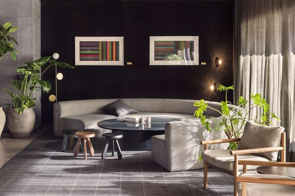 Hotel At Six